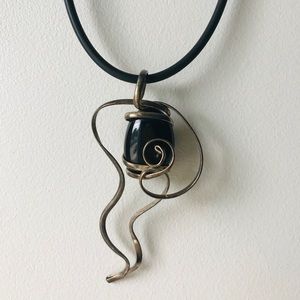 Brown jewel necklace; stone necklace